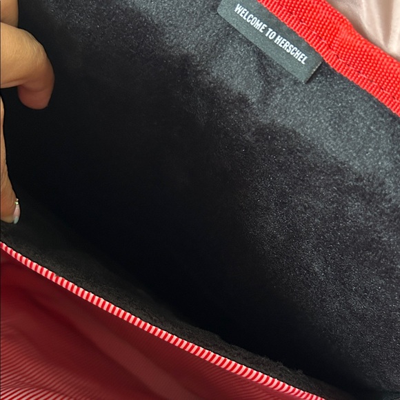 🎒 Herschel Little America Backpack – Rose Pink 🌸
Brand new with tags ✅ - Picture 7 of 10